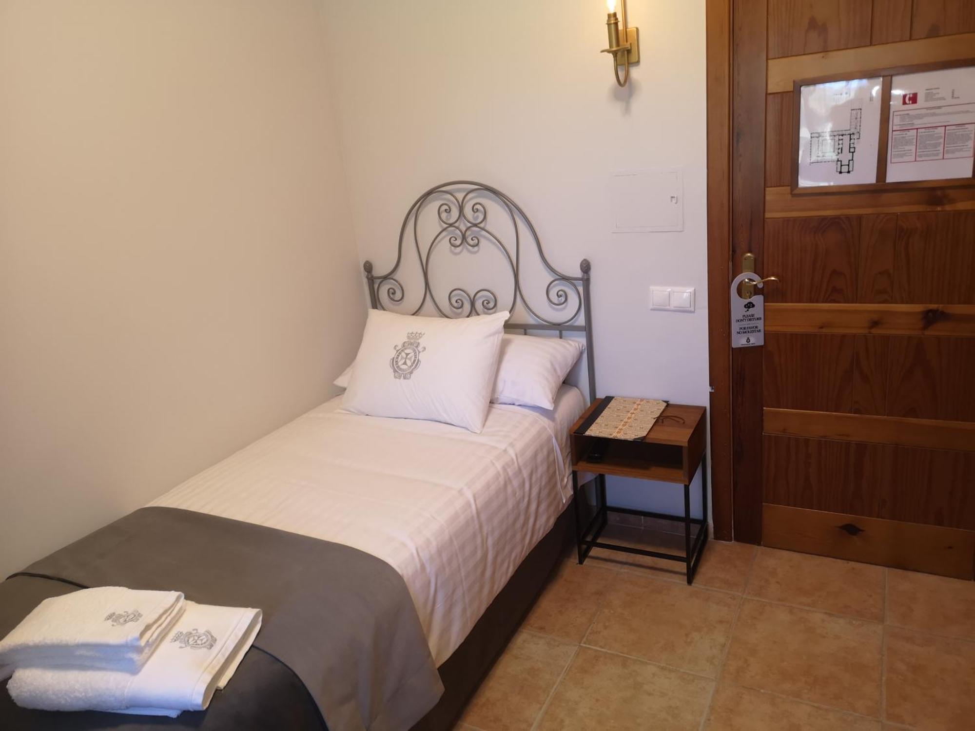 Hotel Monasterio De Tejeda Garaballa エクステリア 写真