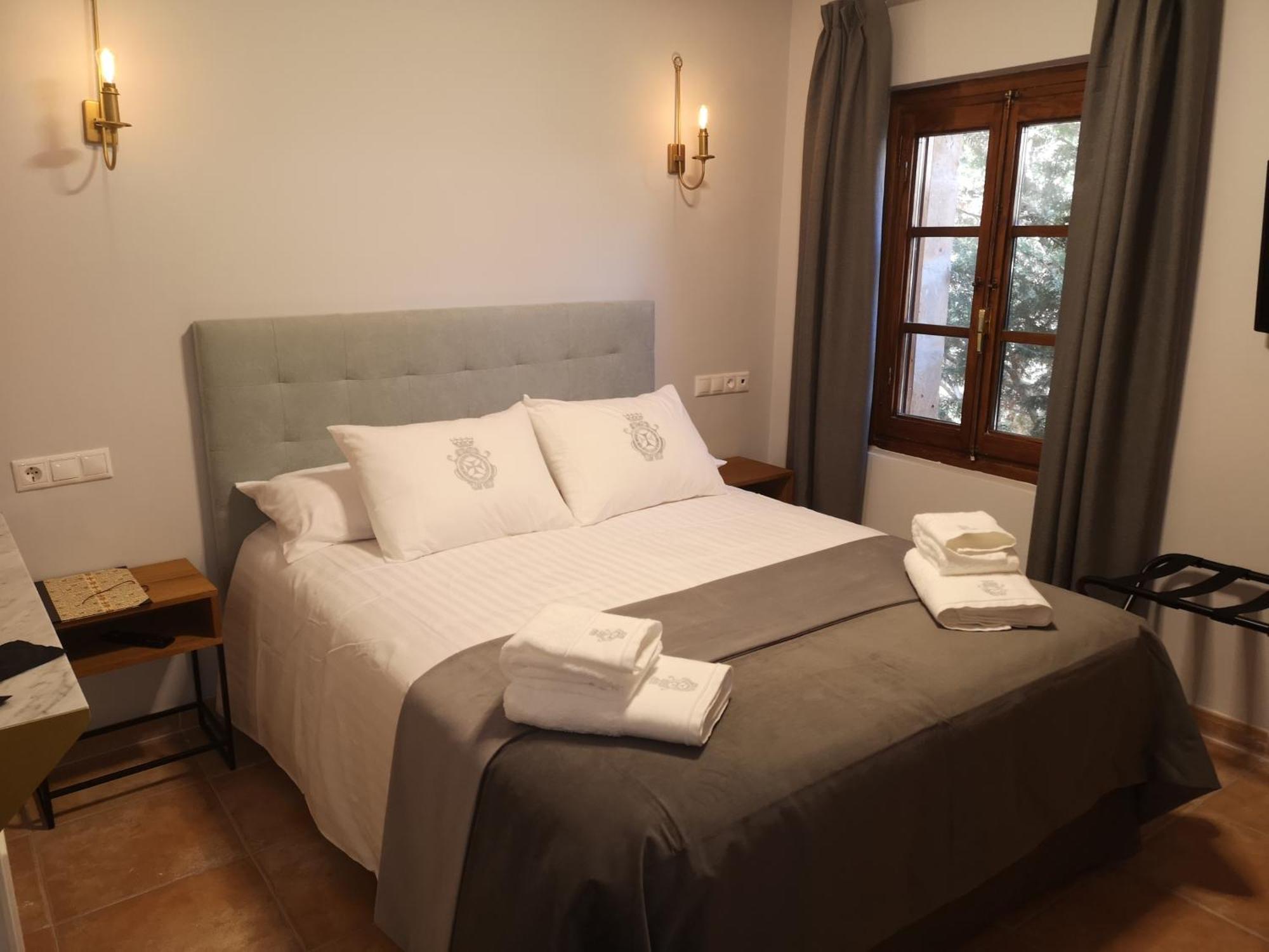 Hotel Monasterio De Tejeda Garaballa エクステリア 写真