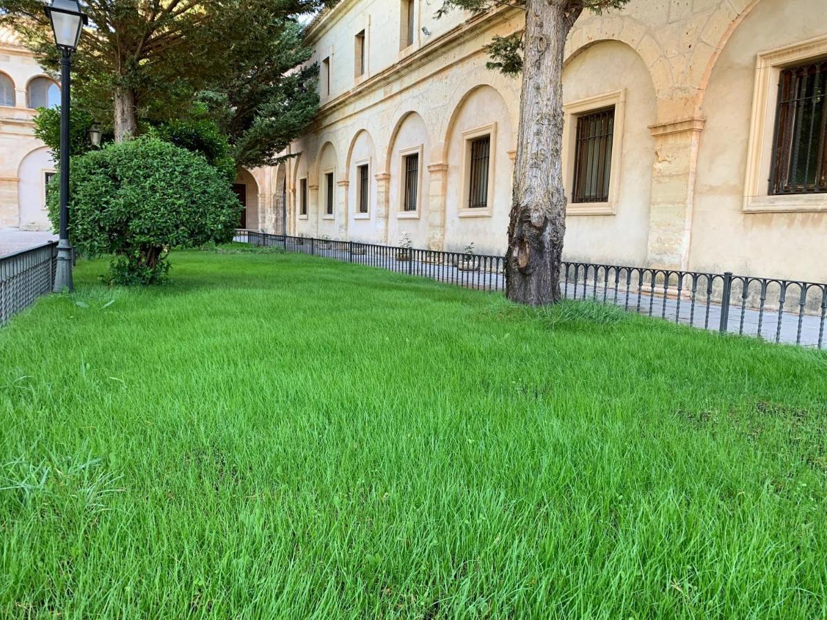 Hotel Monasterio De Tejeda Garaballa エクステリア 写真